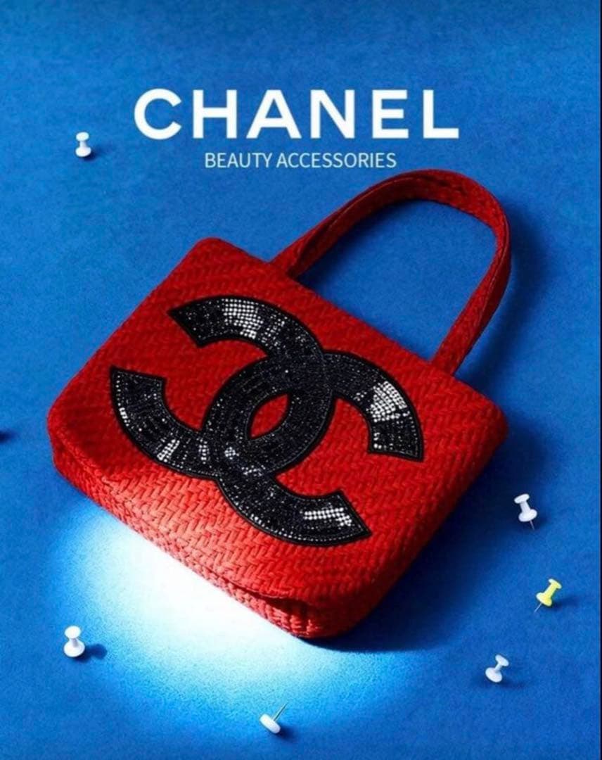 T*た様 新品未使用♡CHANEL ノベルティトートバッグ ビッグココマーク レ お値下げ中❗️CHANEL ノベルティトートバッグ ビッグココマーク