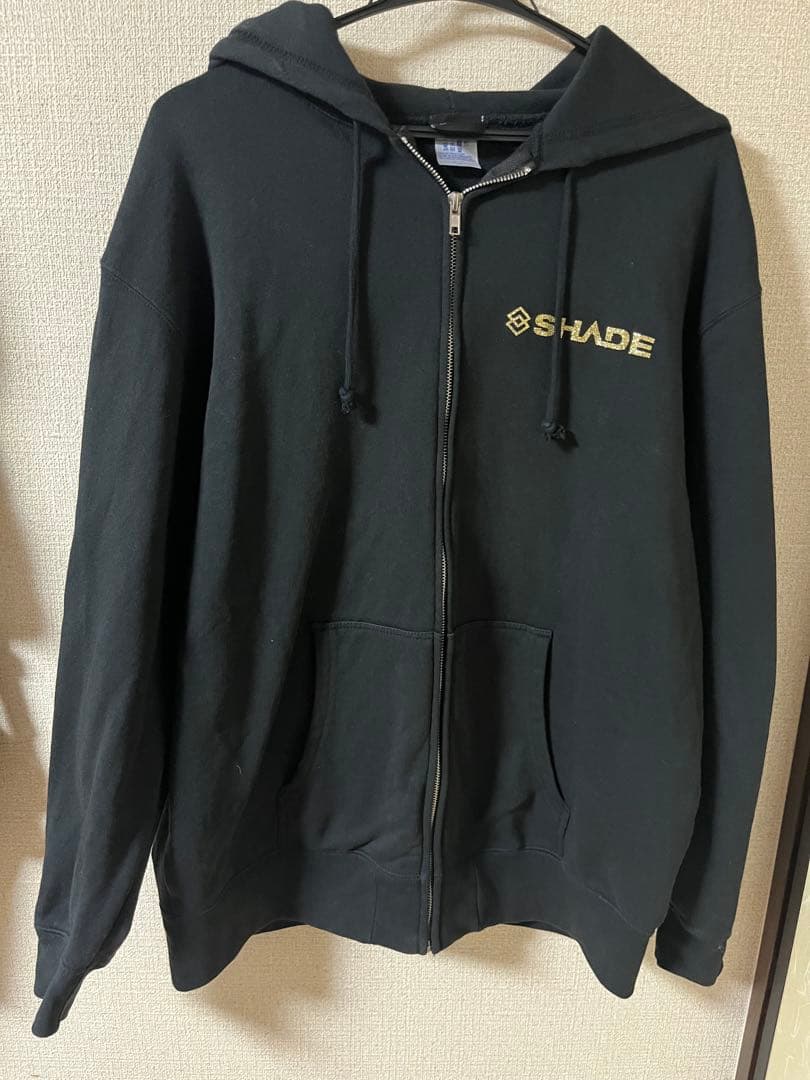 鈴木未来 SHADEパーカー クリアファイル付 - メルカリ