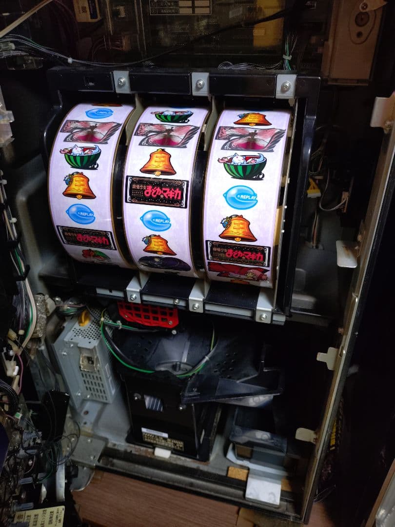 引き取り限定】パチスロ 5号機 スロット魔法少女まどか☆マギカ 実機