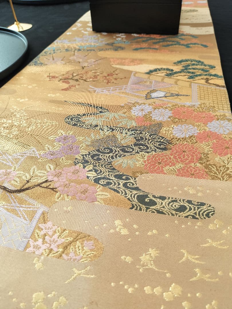 A846☆逸品‼️豪華刺繍‼️正絹テーブルランナー2m10cm