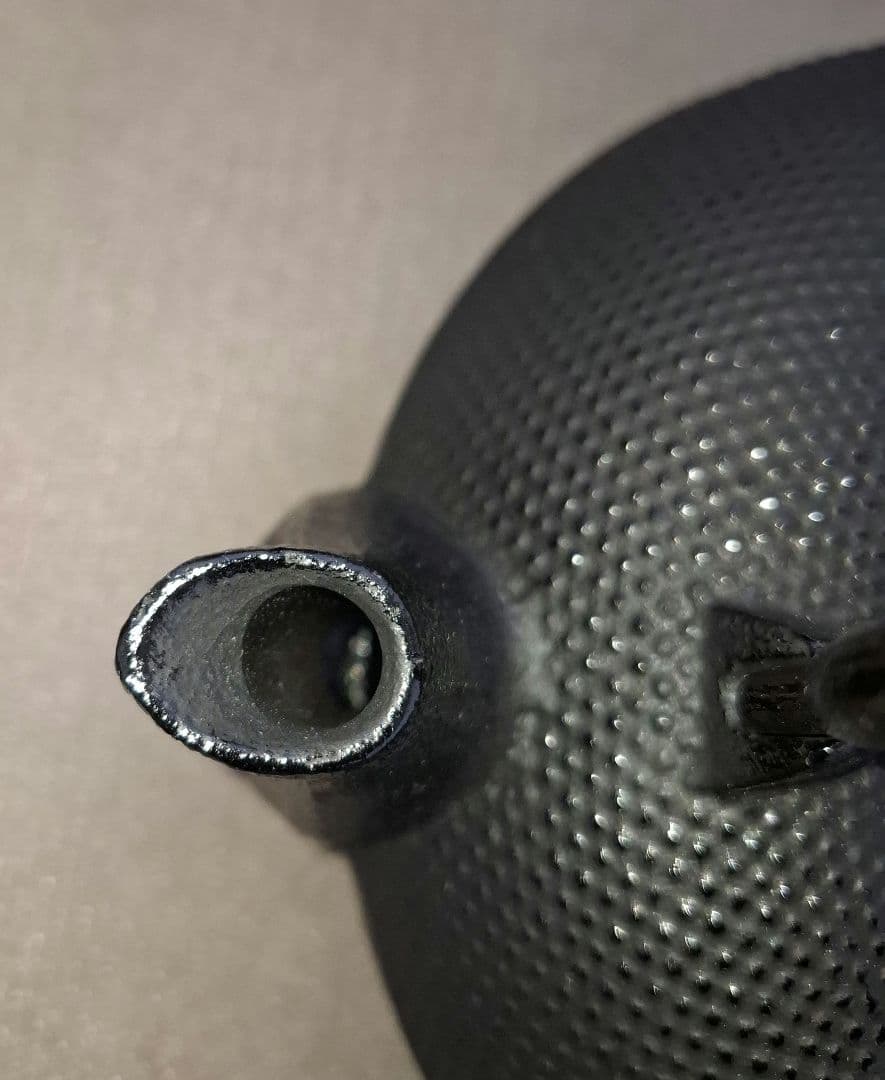 【未使用】南部鉄瓶 南部鉄器 1.7ℓ 運南堂 鍋元 平丸あられ　日本製