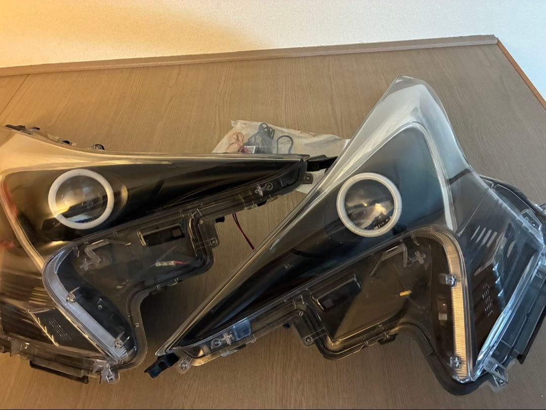 こーた50プリウス前期ヘッドライト クリア ブラック イカリングライト付き 50プリウス ワンオフヘッドライト加工 イカリング｜グーネットピット