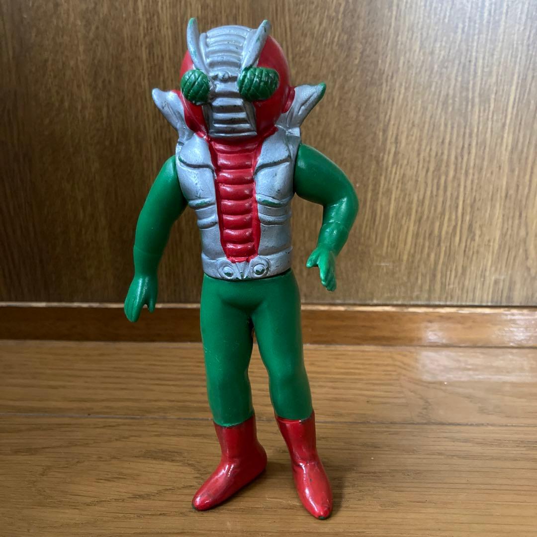 仮面ライダーV3 ソフビ　当時モノ　1970年代 Yahoo!オークション -「仮面ライダーv3 ソフビ」(ビンテージ) の落札