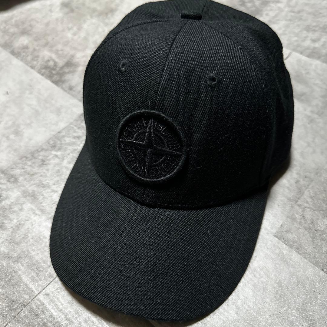 美品　STONE  ブラックキャップ Stone Island 6-Panel Cap Black ベースボールキャップ 帽子 (STONE