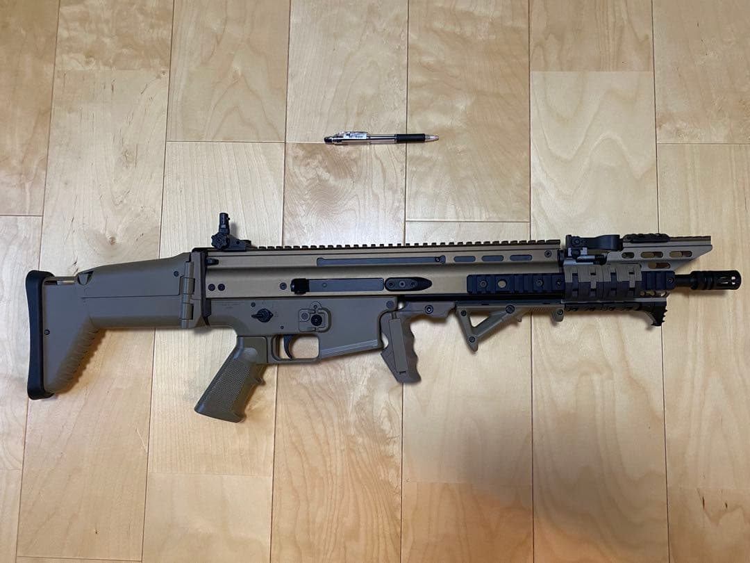 東京マルイ: 次世代電動ガンSCAR-L MK16 Mod.0 5.56mm