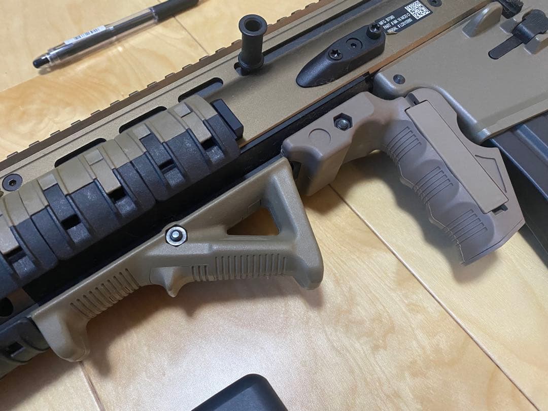 東京マルイ: 次世代電動ガンSCAR-L MK16 Mod.0 5.56mm