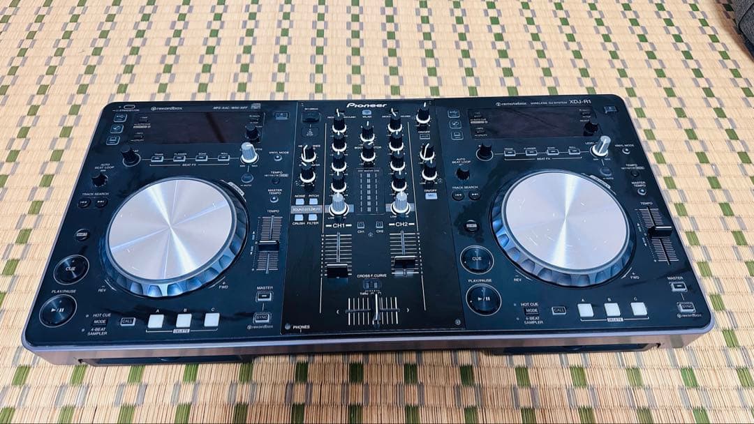 Pioneer XDJ-R1 DJコントローラー 【中古】付属ケーブルサービス 中古品】Pioneer DJ/一体型DJコントローラー/XDJ-RX2 -DJ機材アナログ