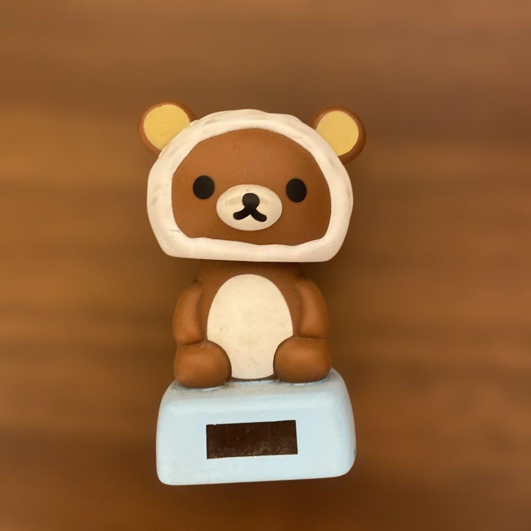 リラックマ ソーラーマスコット【首振り】 - メルカリ