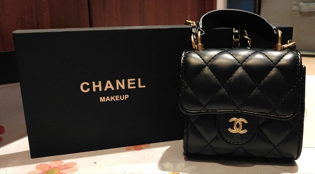 本日のみ特価CHANEL ノベルティショルダーバッグ ブラック 新品未使用 CHANEL シャネル ノベルティ ショルダーバッグ ブラック