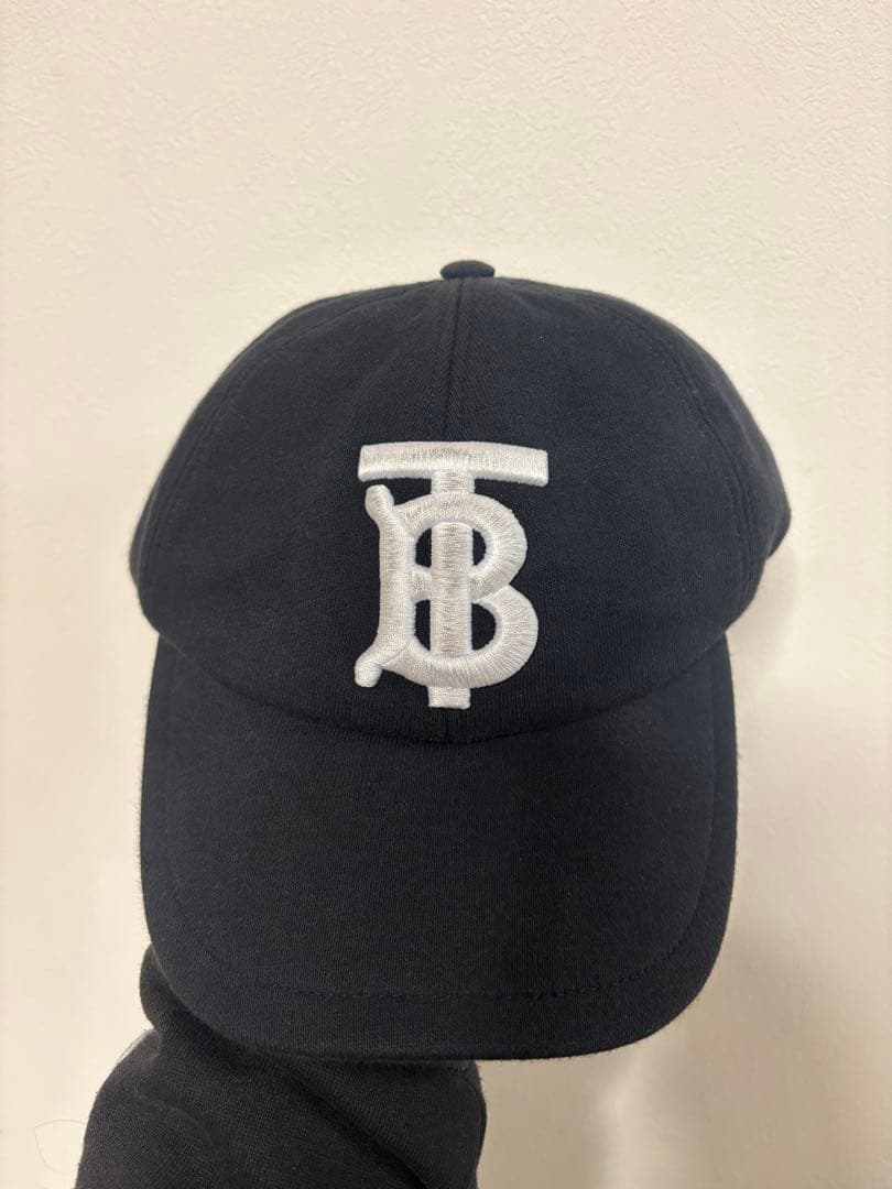 Burberry TBロゴ　キャップ ☆人気☆【BURBERRY】☆バーバリー TBロゴCAP ユニセック.ス