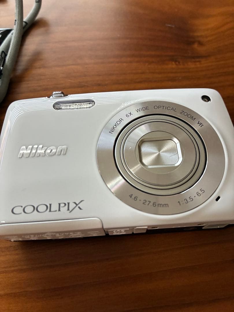 Nikon COOLPIX S4300 ホワイト - メルカリ