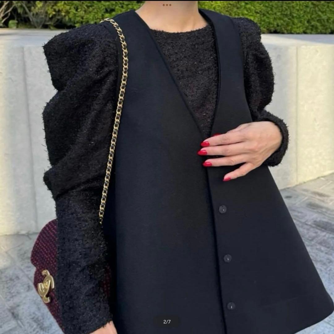 新品タグ付き cygne とんがらないラメトップス - メルカリ