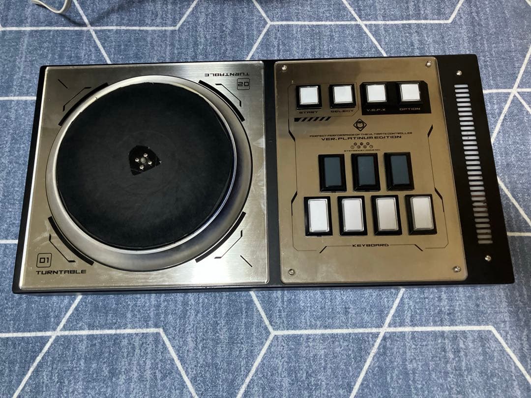 【中古、三和ボタン簡易静音】Yuancon DX5th初期型 海外製beatmaniaコントローラー『YUAN Dx 5th』がカッコよすぎた - YouTube