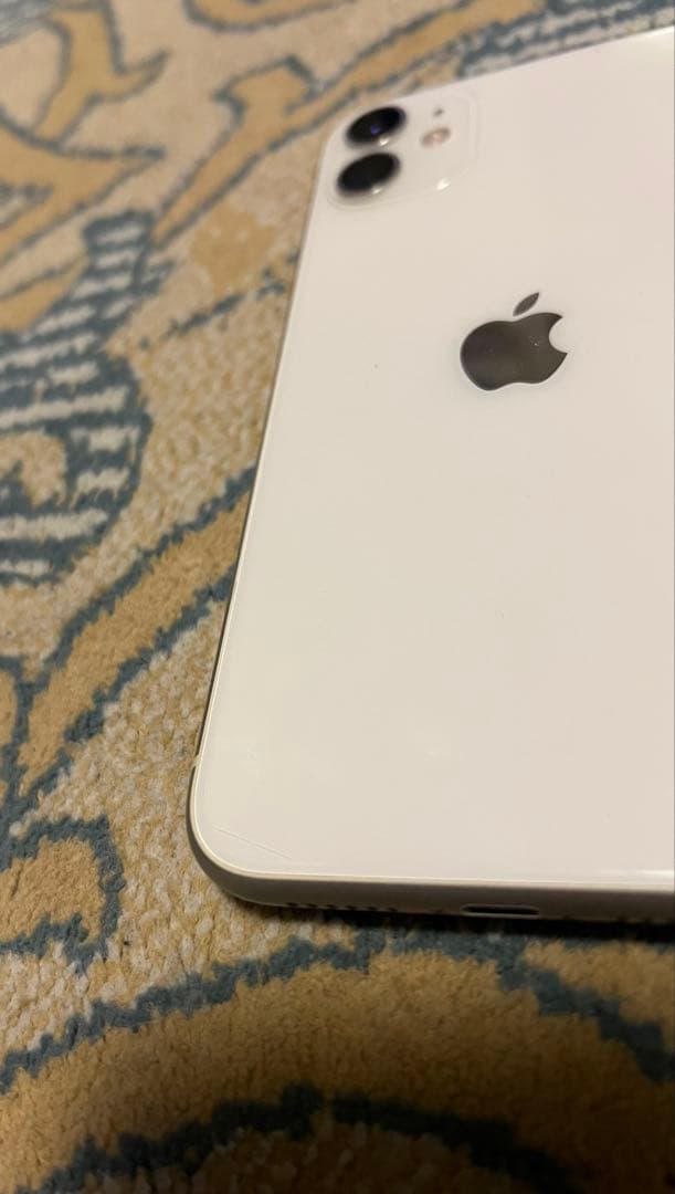 iPhone 11 、128GB バッテリー最大容量81%、 ケース付き❗️