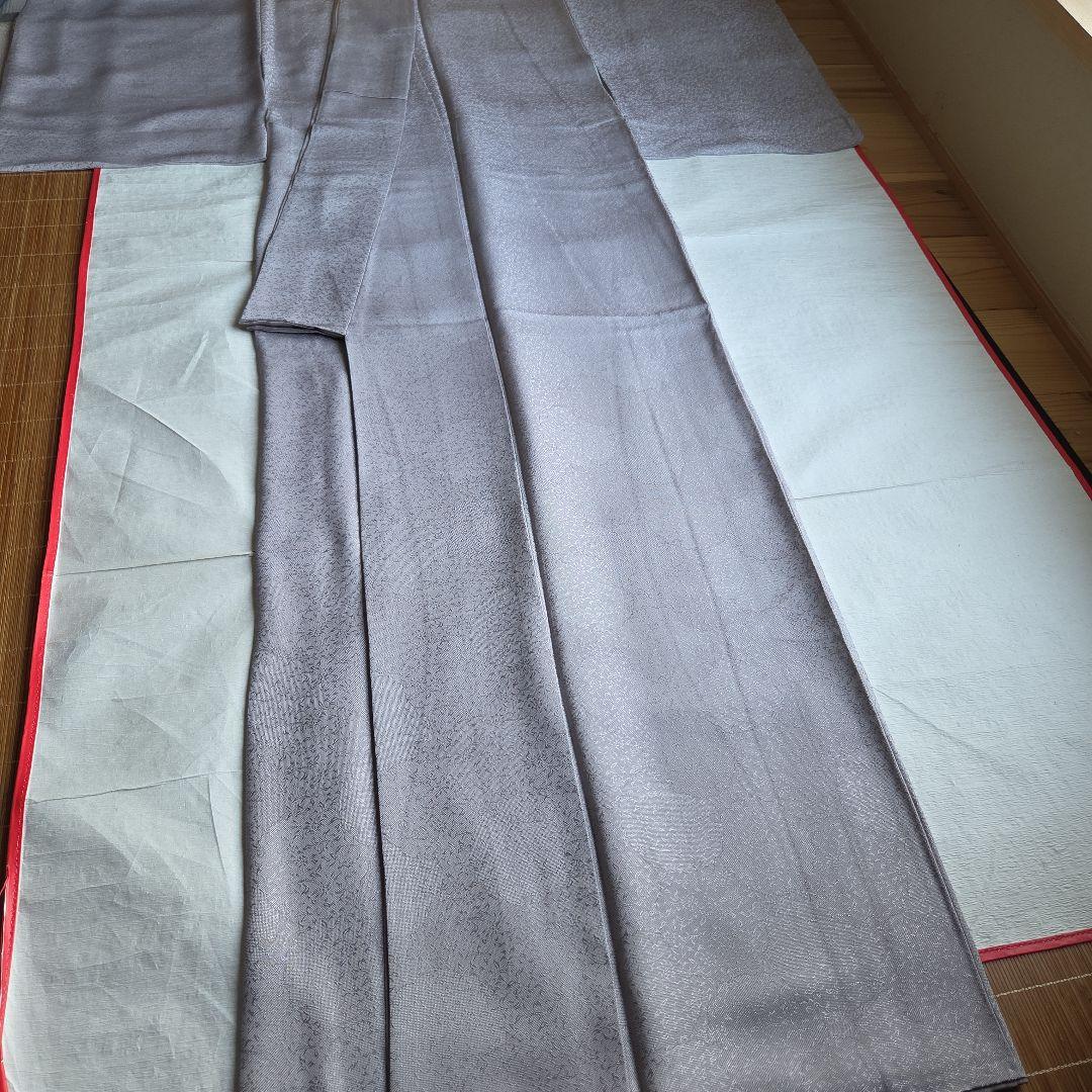作家物 品のあるシルバーグレー 地紋が美しい雪輪柄の江戸小紋 - メルカリ
