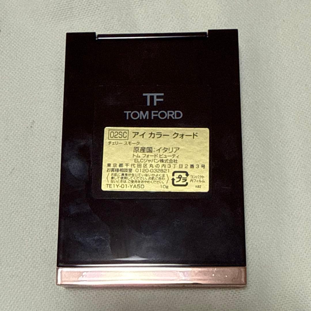 TOMFORDアイカラークォードチェリースモナ トム フォード ビューティ「アイ カラー クォード」の限定品が復刻