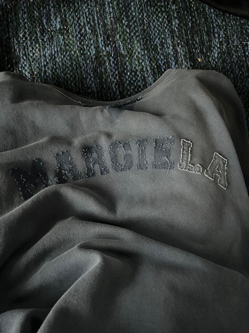 マルジェラ ヴィンテージ加工スウェット - メルカリ