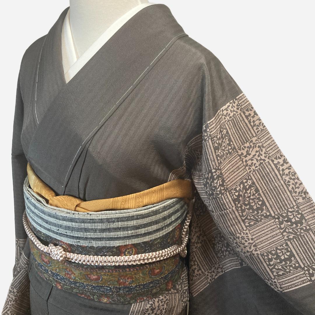 小紋　こげ茶色　裄69　身丈166.5　袷　正絹　着物 楽天市場】【在庫処分SALE】レトロモダン クラシック 正絹 小紋 お