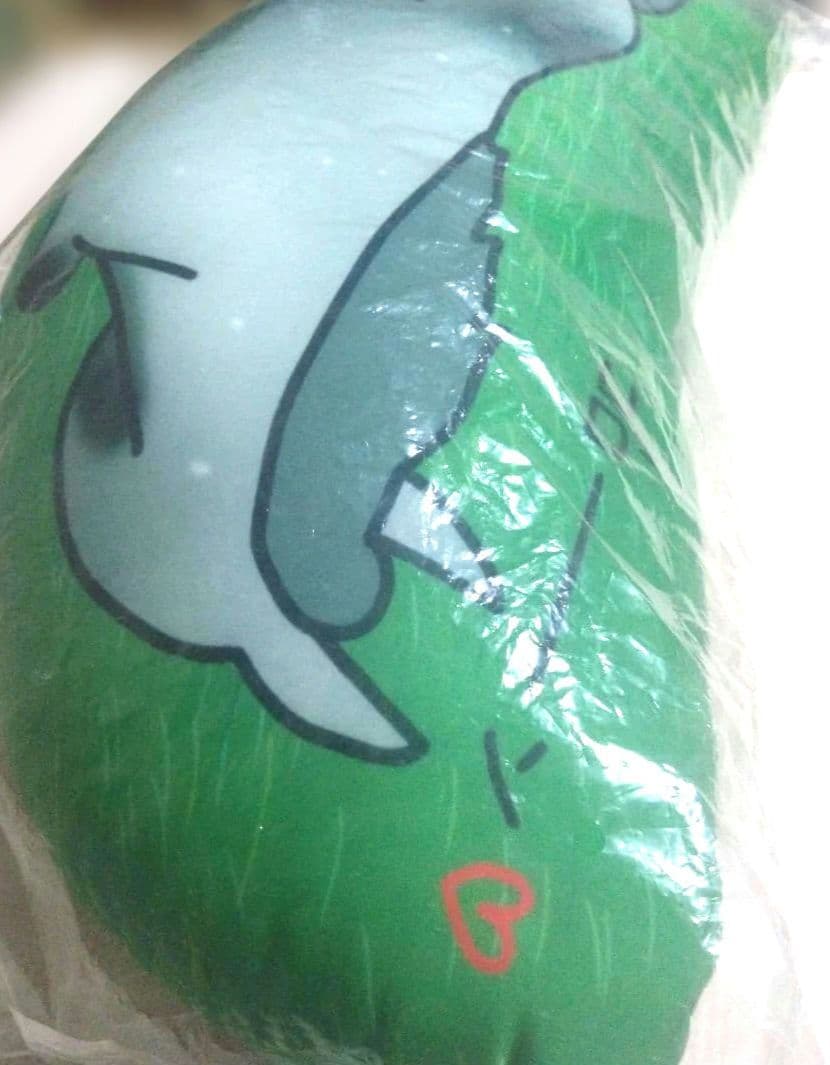 おがわじゅりさん　大きいビーズクッション　抱き枕　非売品　一度開封のみ未使用