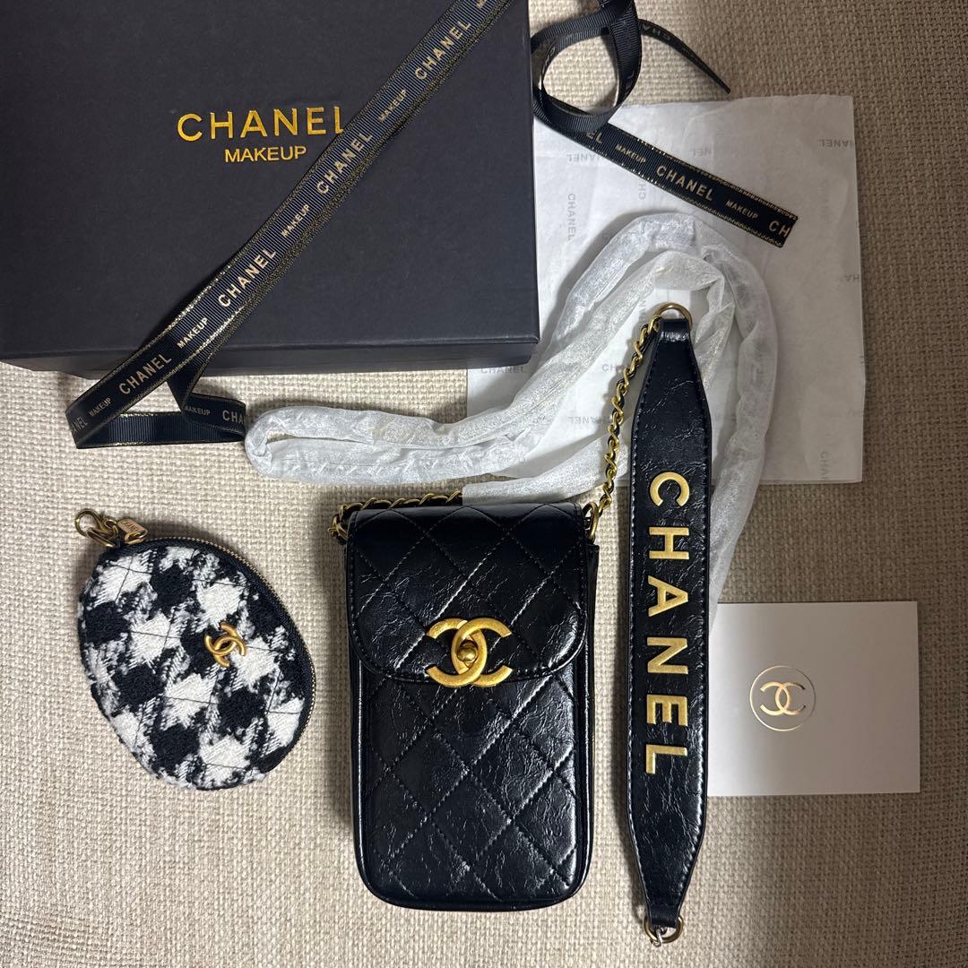 非売品 シャネル ノベルティ スマホポーチ ミニバッグ 斜め掛け - メルカリ