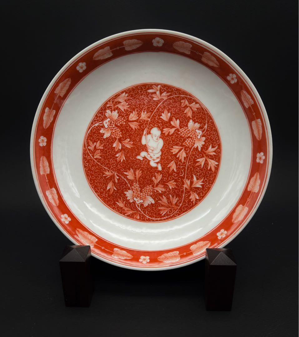 中国美術 古玩 赤絵唐子紋樣大皿 記年款 大清乾隆年製 中国美術 古玩 赤絵唐子紋樣大皿 記年款 大清乾隆年製 中国美術 古玩