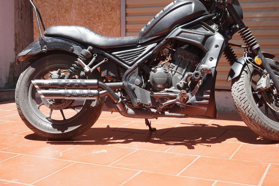 新型レブル250 2023年式 GEMCLASSIC 2本出しマフラー - メルカリ