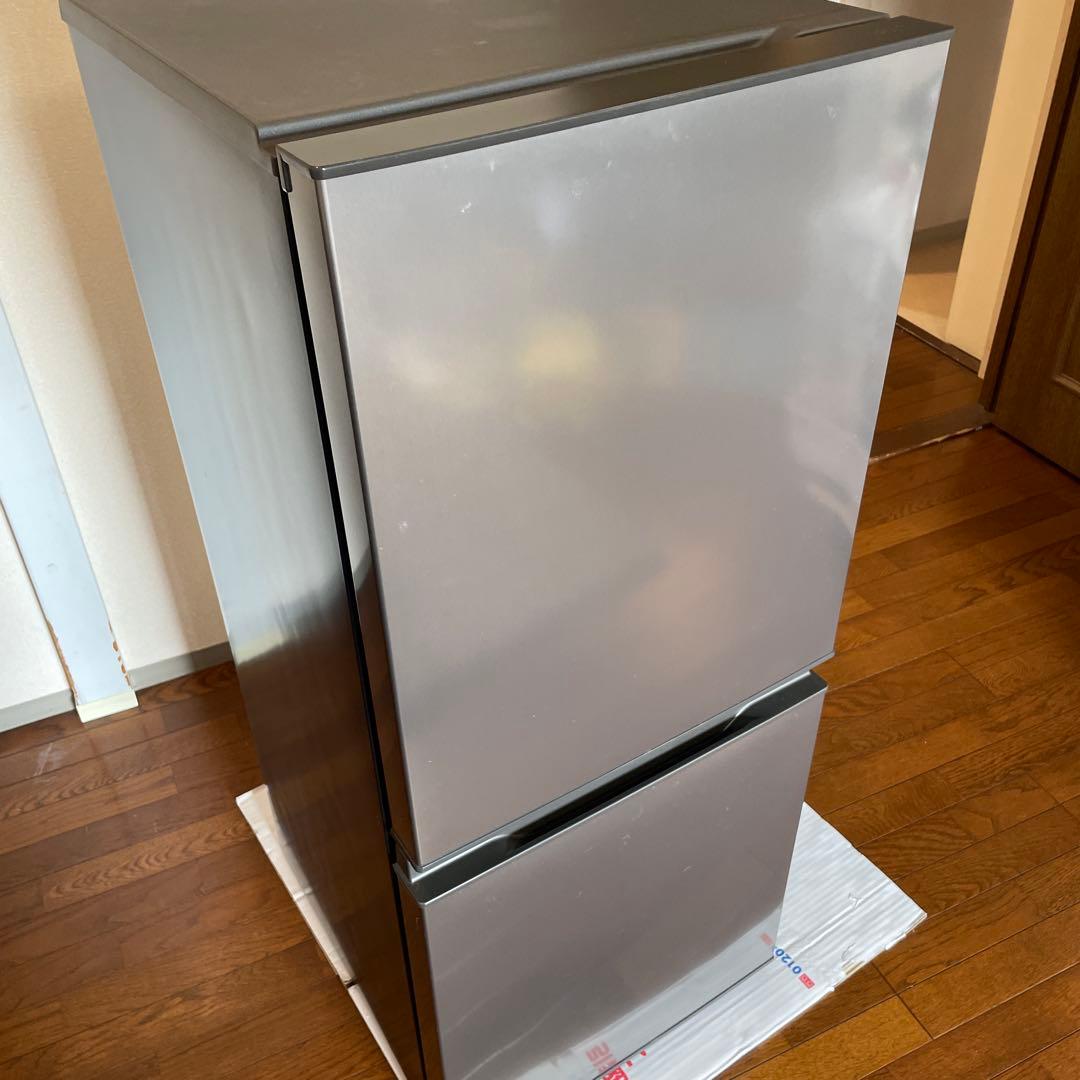 シルバー 2ドア冷蔵庫AQUA23年製135L AQRー14N(S) アクア 冷蔵庫 シルバー AQR-14N-S [幅49.5cm /135L /2ドア /右開きタイプ