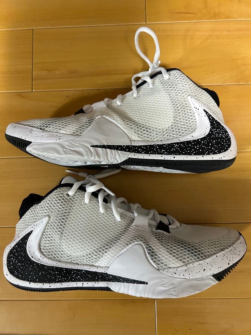 シューズ(男性用) Nike Zoom Freak1 26.5cm