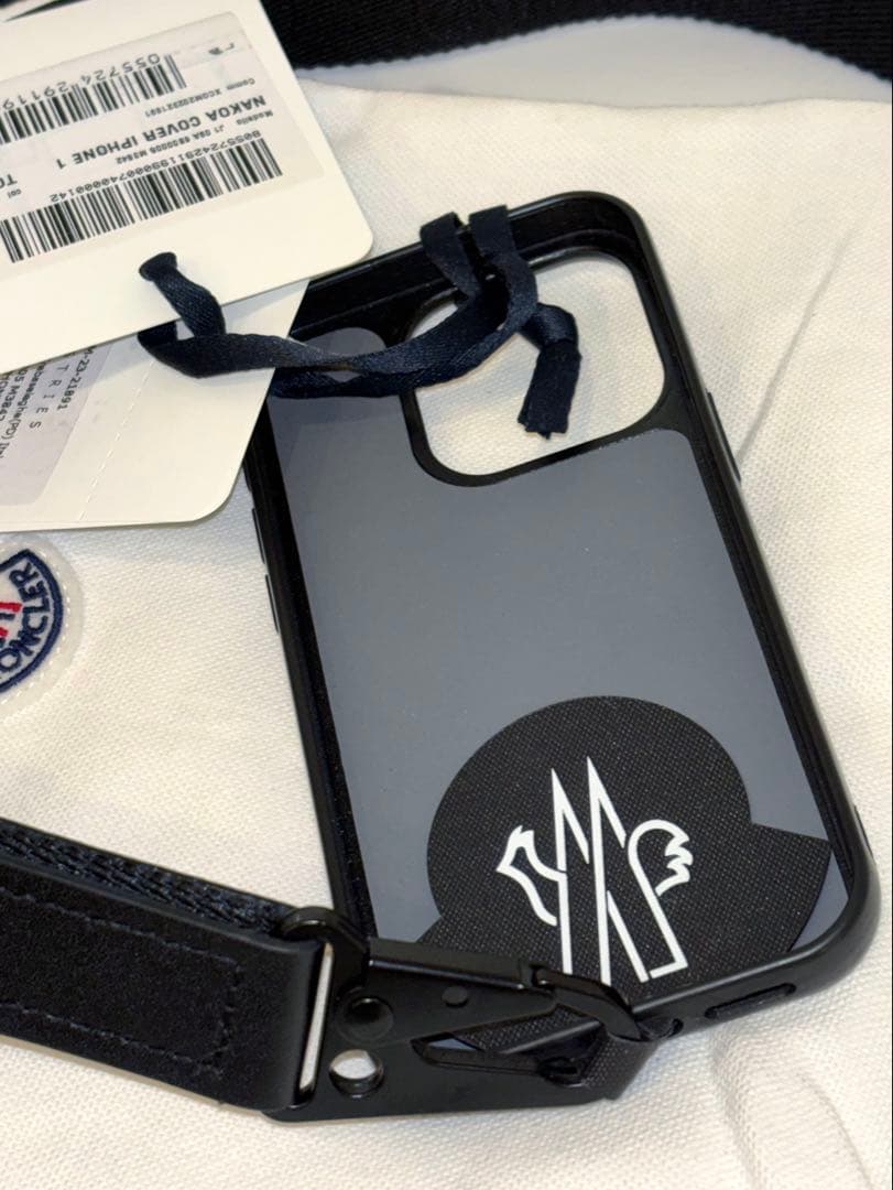 マ*ツ様 再々値下げ MONCLER スマートフォンケース iPhone15Pr - メルカリ