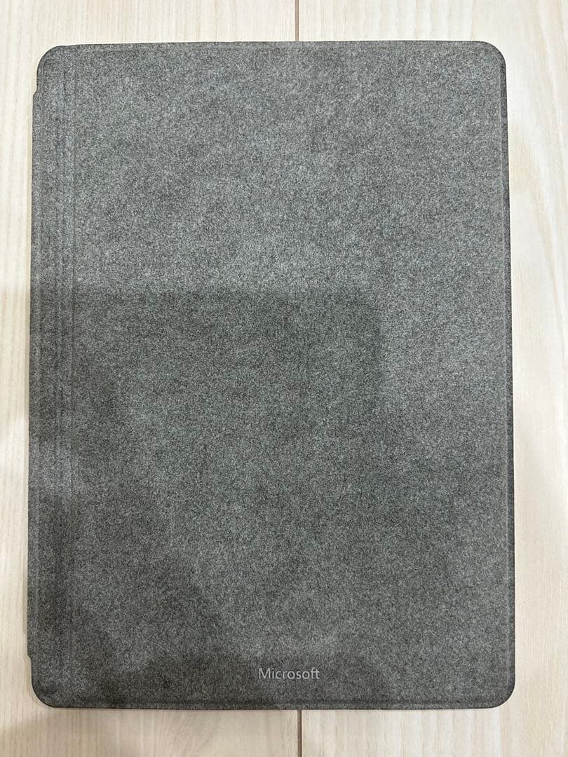 【三辻愛子取置き】Microsoft Surface Go