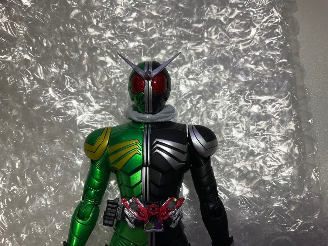 【中古品】S.H.Figuarts（真骨彫製法）仮面ライダーW サイクロンスカル