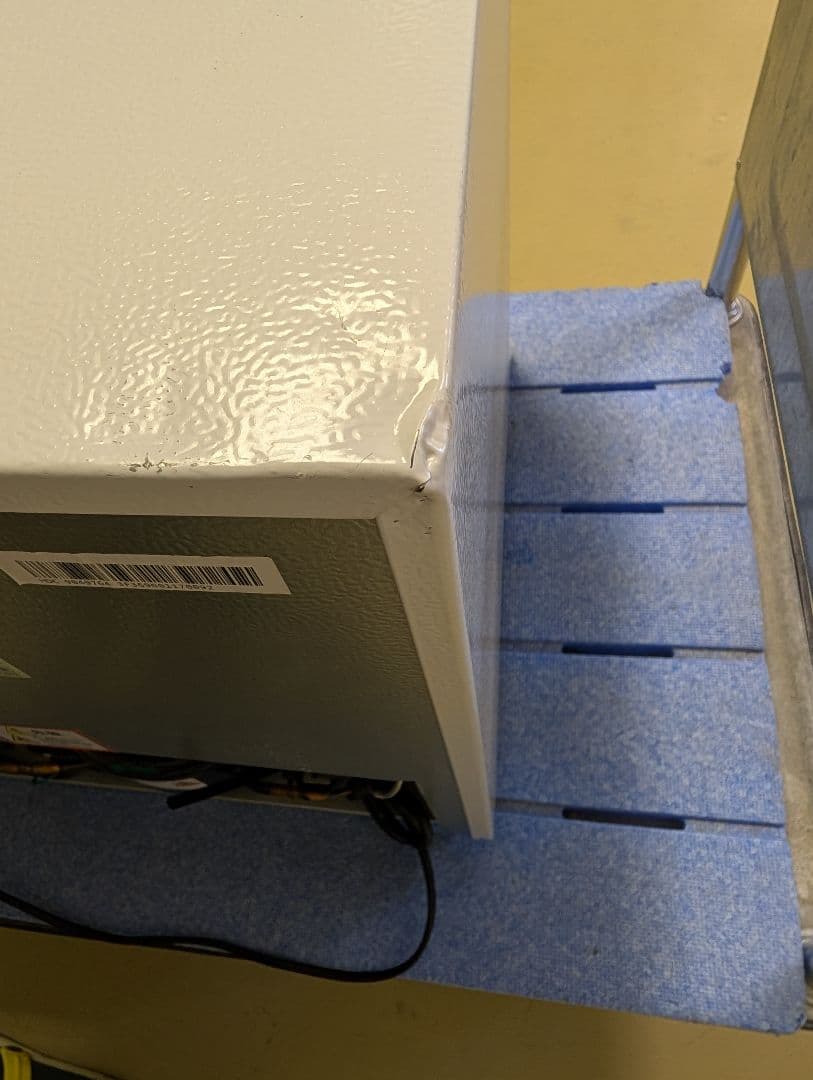 中古美品24年製冷凍庫FZ03A-31WT※一部地域配送設置無料《中段棚無し》