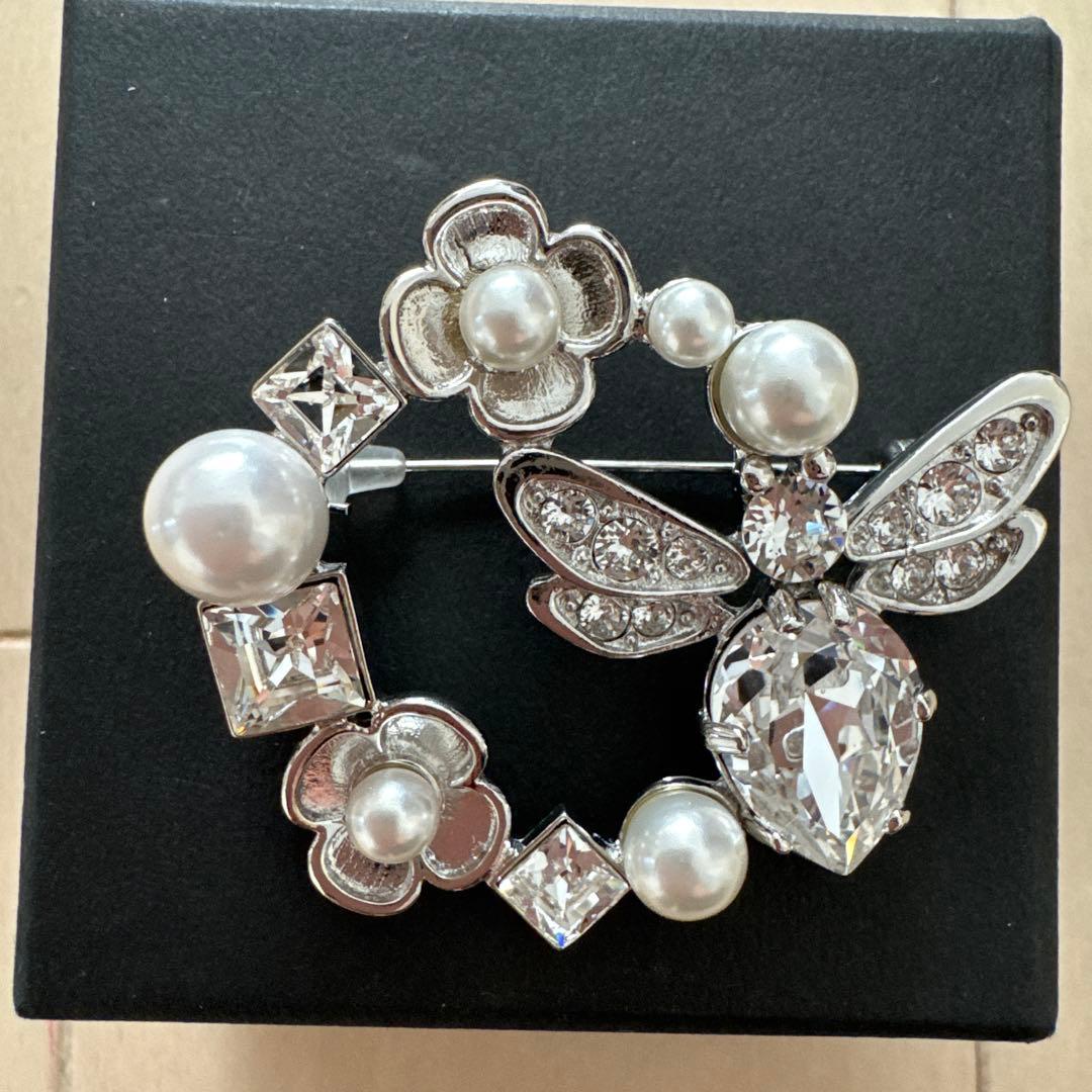 Rene ルネ ビジューパールとクリスタルブローチ フォーマルにも - メルカリ