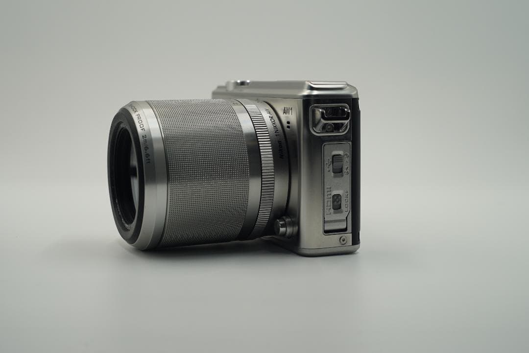 美品　NIKON １　AW1 nikkor 11-27.5mm F3.5-5.6