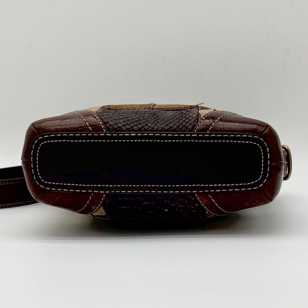 COACH ショルダーバッグ シグネチャー レオパード パッチワーク レザー