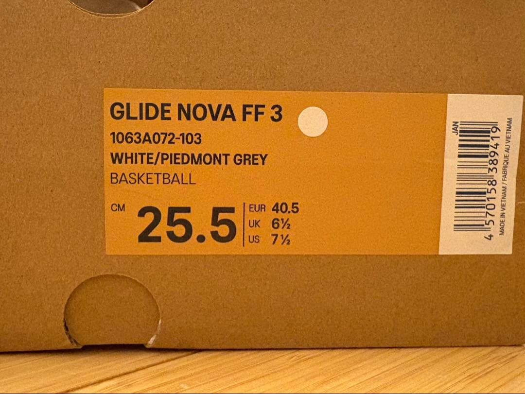 GLIDE NOVA FF 3 25.5cm ホワイト/グレー