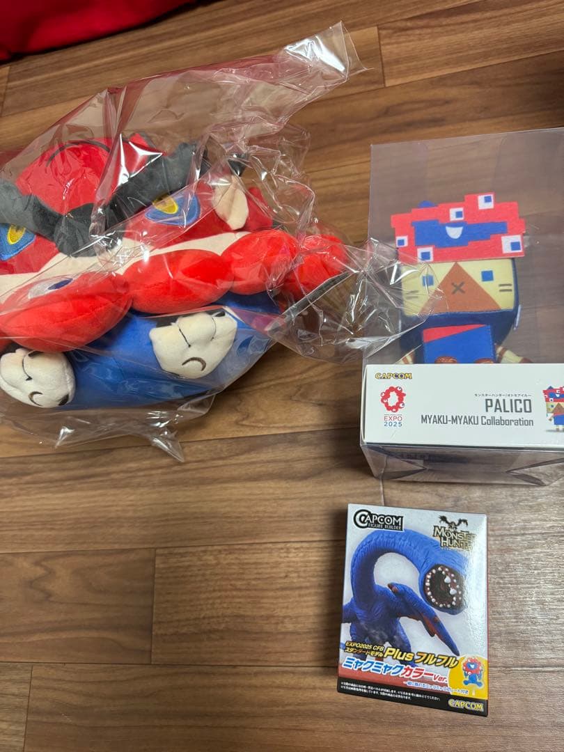 大阪万博3点 モンスターハンター ミャクミャク アイルー フルフル