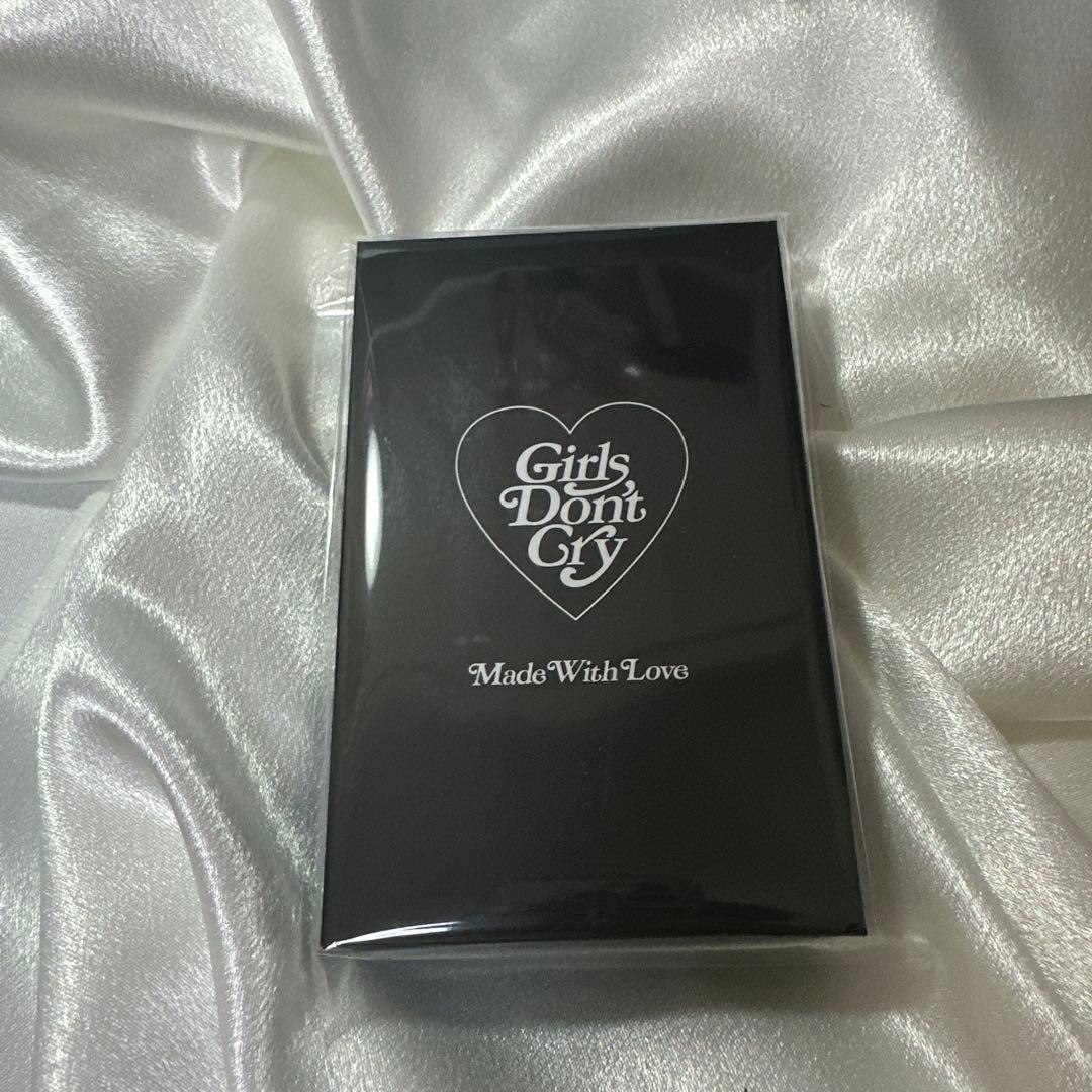 GIRLS DON'T CRY KEYRING GOLD - メルカリ