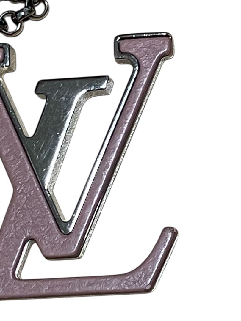 ルイヴィトン LVシェイプ ピンク シルバー金具 MP2615 キーホルダー