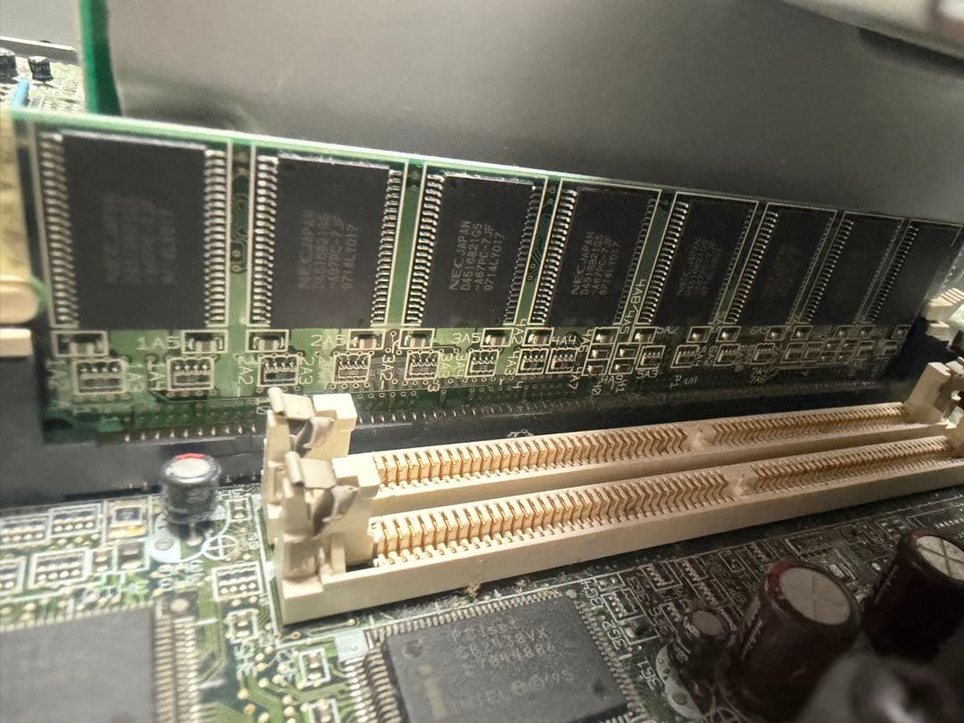 PC-9821 V16 本体 通電確認済み （ジャンク） - メルカリ