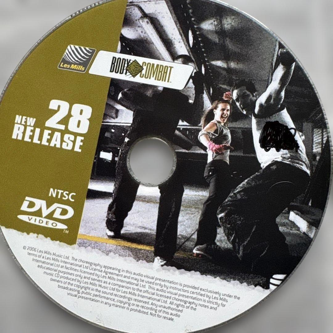 レズミルズ　ボディコンバット　DVD