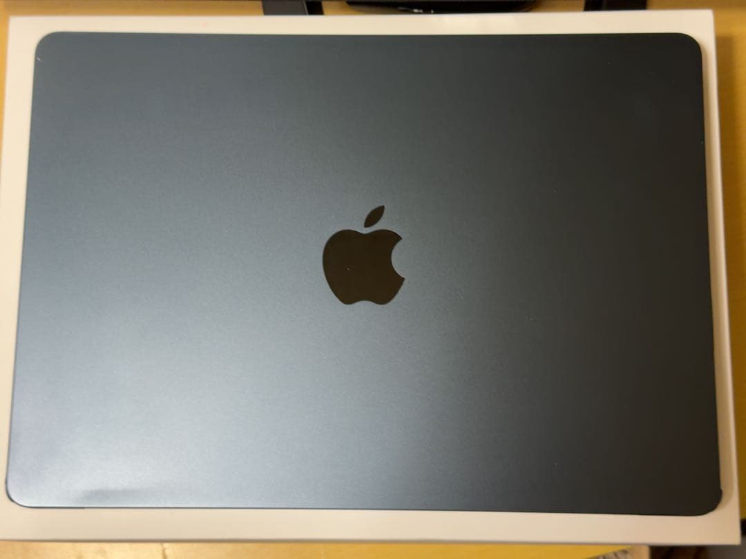 Apple MacBook Air M3 16GB 256GB 13インチ US Amazon.com: Apple 2024 MacBook Air with M3 chip, 13-inch, 16GB Ram