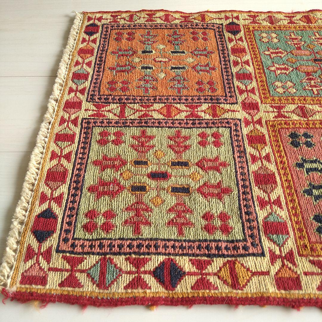 スマック織り キリム 98×52cm 8スクエア 自然モチーフ模様 ペルシャ絨毯