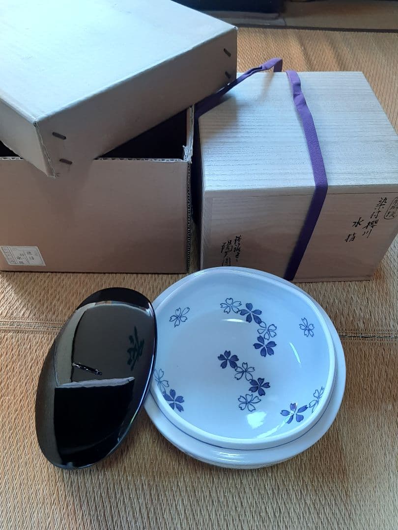 茶道具　染付　桜川　櫻川　水指　共箱　膳所焼　五角　水差　水入れ　岩崎新定 茶道具 染付 桜川 櫻川 水指 共箱 膳所焼 五角 水差 水入れ 岩崎新定