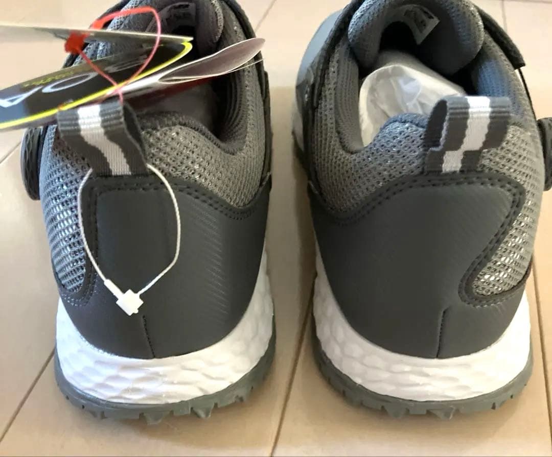 【新品】ニューバランス／ゴルフシューズ／スパイクレス／25.5cm／限定カラー