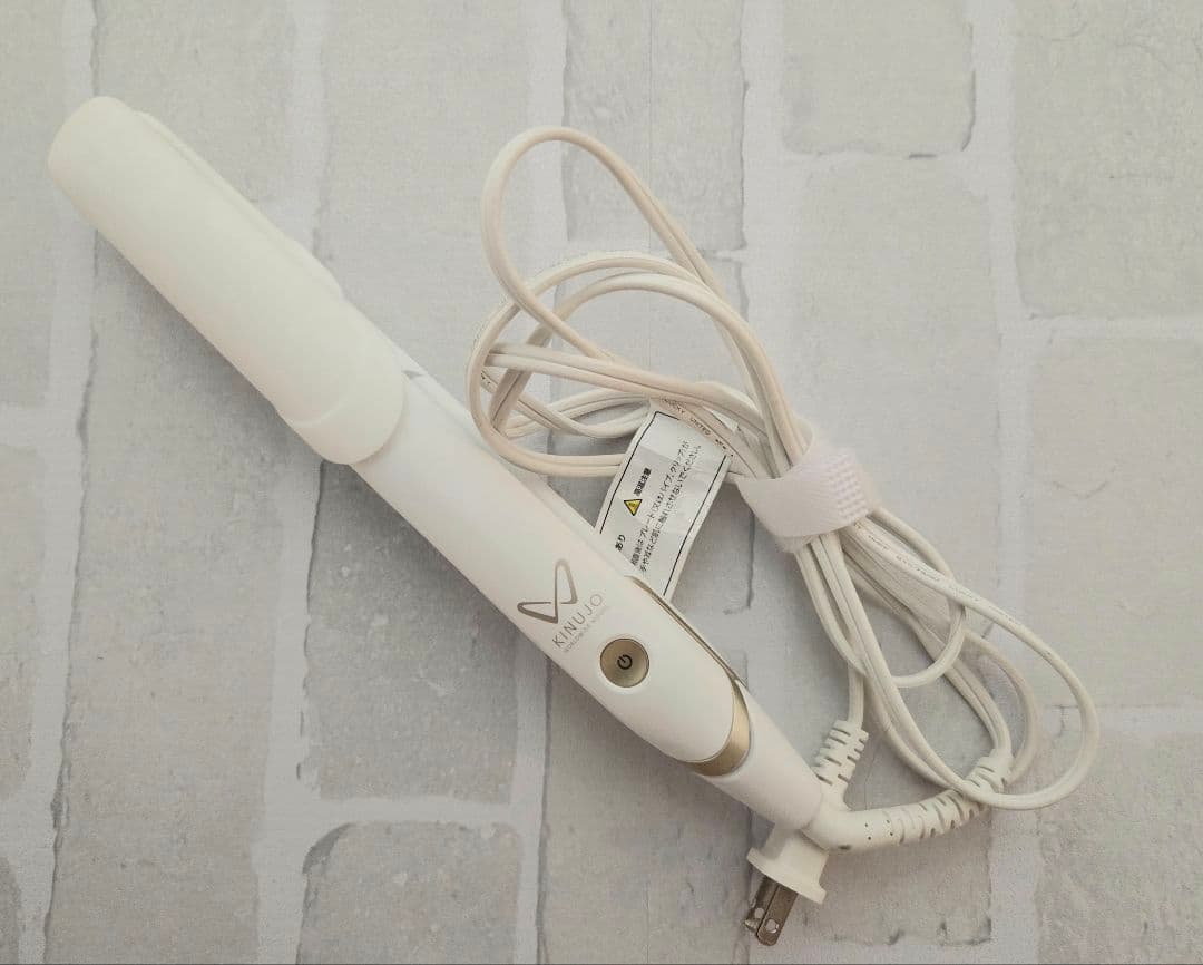 【値下げ】KINUJO ストレートヘアアイロン ホワイト KINUJO ストレートヘアアイロン ホワイト【国内製造 絹女 日本製 取扱