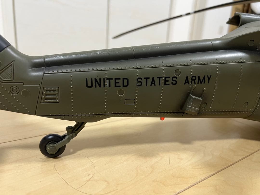 超希少】エリートフォース 1/18 ブラックホーク UH‑60 ヘリコプター