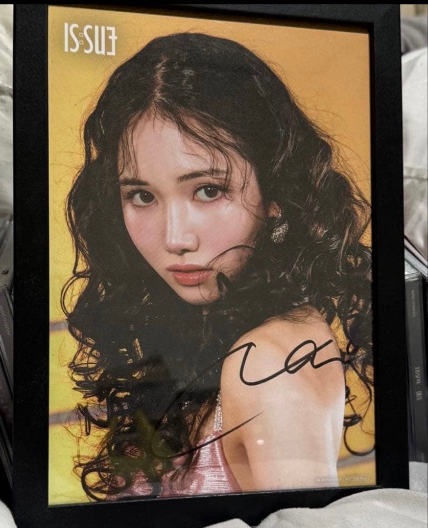 IS:SUE 釼持菜乃 直筆サイン - メルカリ