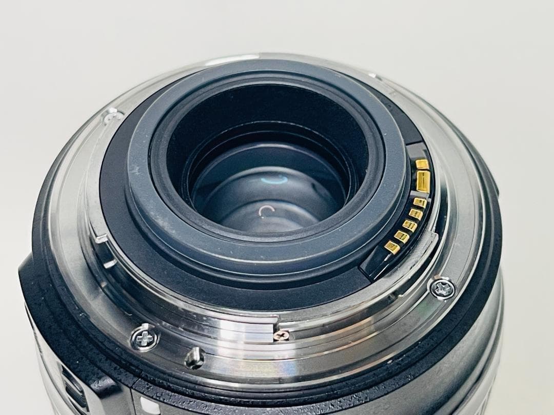 美品☘️Canon EF-S 18-200mm F3.5-5.6 IS キヤノン