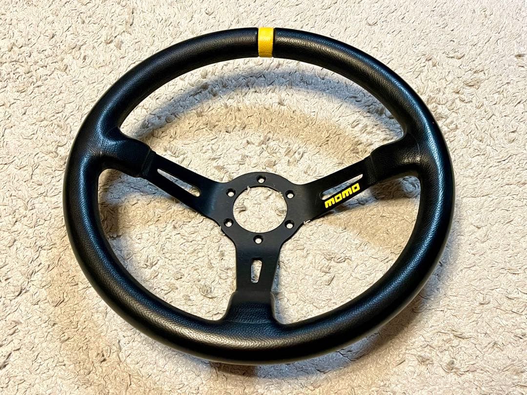 momo ステアリング 3スポーク 黒 - メルカリ